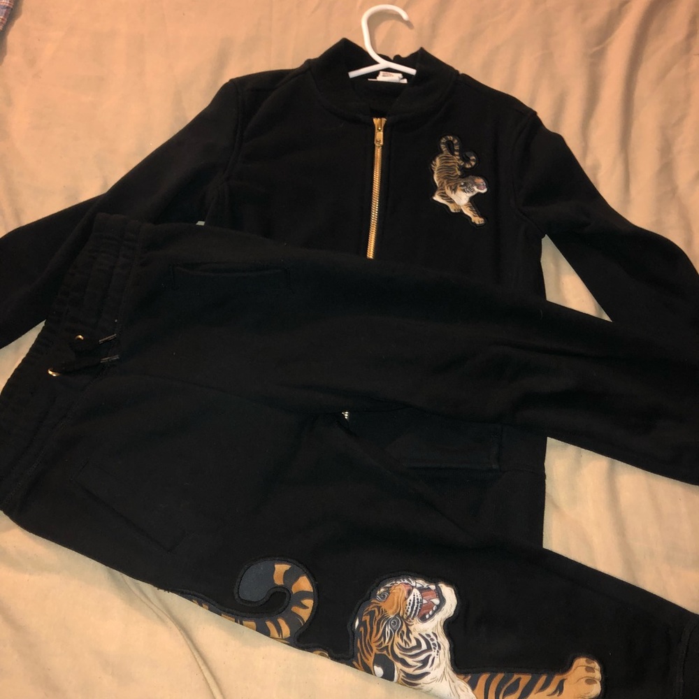Tiger Jogger Set
